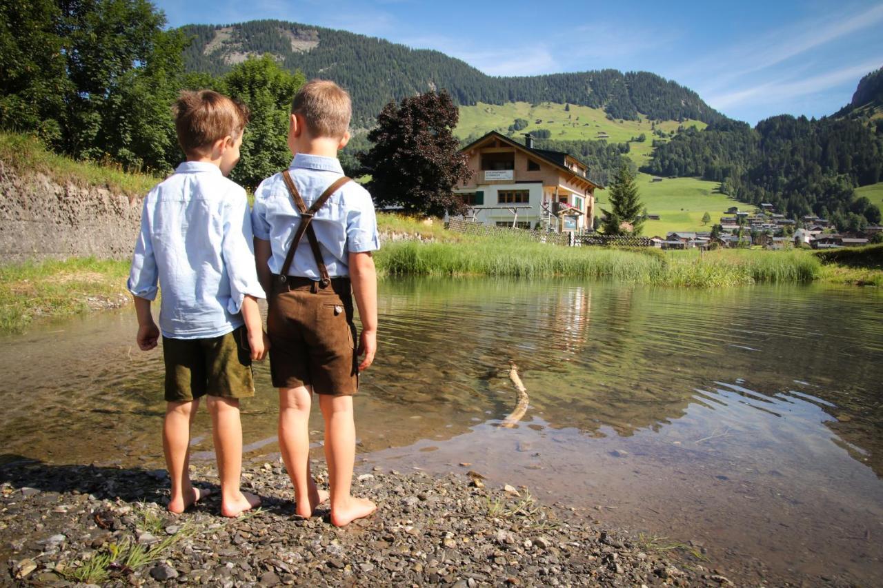 Haus Bergquell Appartement Au (Vorarlberg) Buitenkant foto